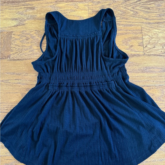 Free people beach bound plunging V smock black tank top - Picture 5 of 5